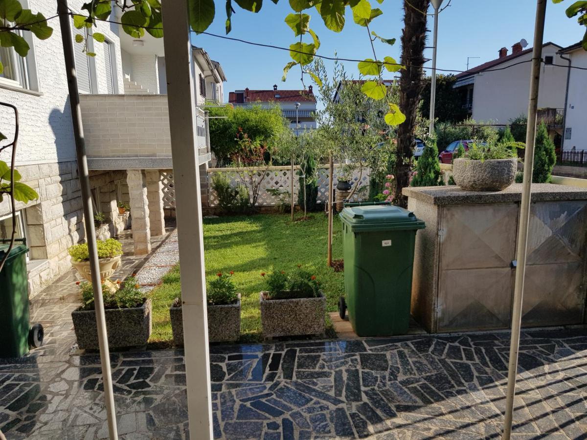 Zino Apartment Umag Exterior photo